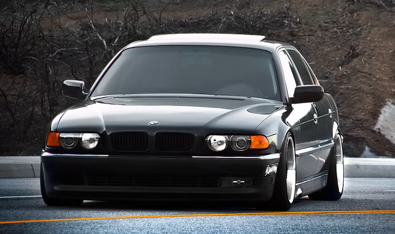 Bmw e38 черная
